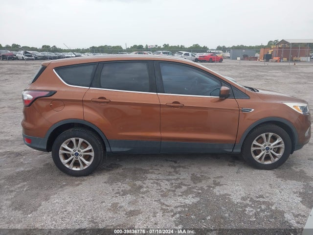 Ford ESCAPE SE 2017 1FMCU0GD1HUA36340 Image 13