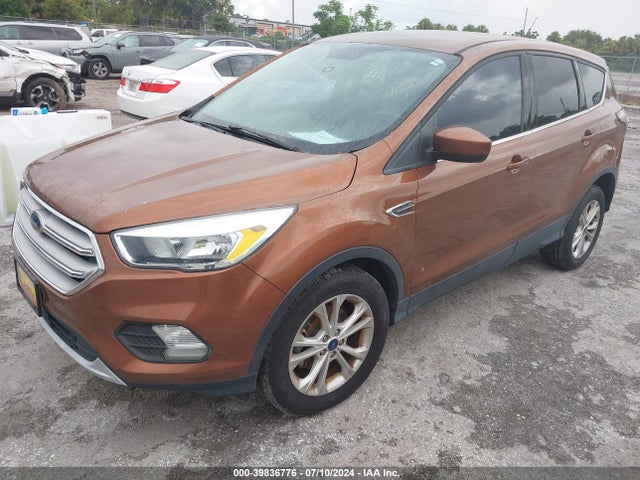 Ford ESCAPE SE 2017 1FMCU0GD1HUA36340 Image 2