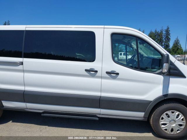 1FBAX2Y86NKA43957 Ford Transit-350 Passenger Van Xlt