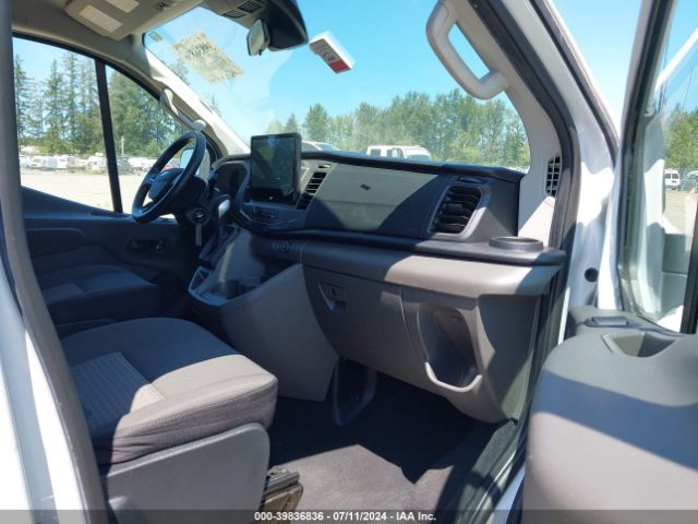 1FBAX2Y86NKA43957 Ford Transit-350 Passenger Van Xlt