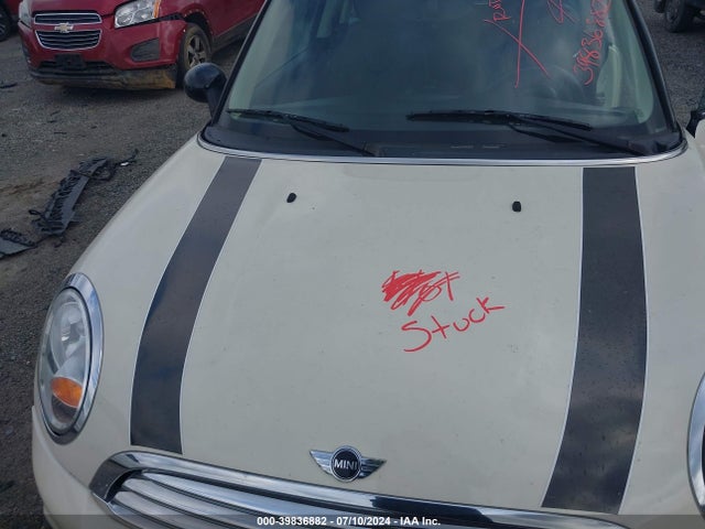 2012 MINI COOPER CLUBMAN WMWZF3C56CT489261 Photo 9