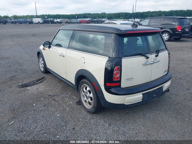 2012 MINI COOPER CLUBMAN WMWZF3C56CT489261 Photo 2
