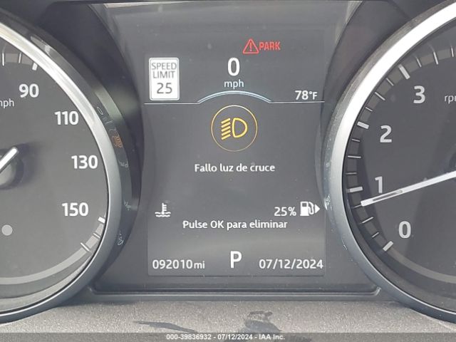SALRRBBV3HA015558 Land Rover Discovery Hse