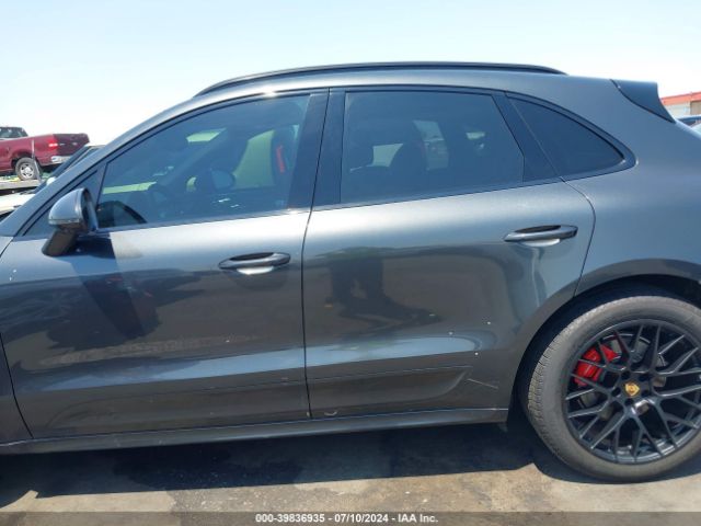 WP1AG2A56JLB60405 Porsche Macan Gts