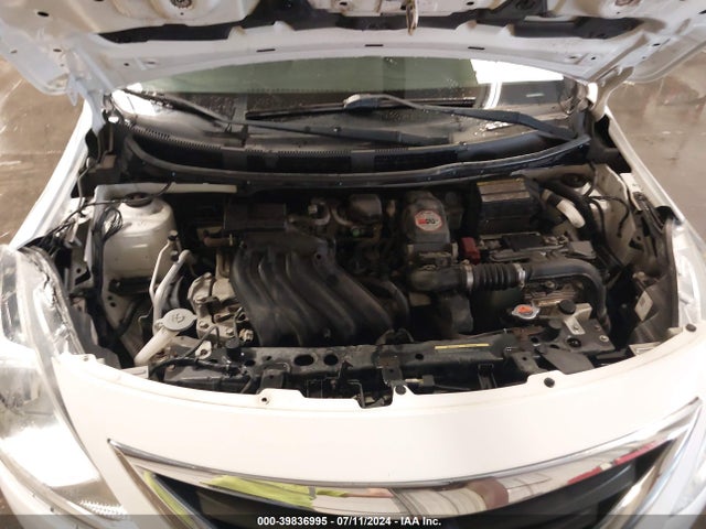 Nissan Versa 1.6 Sv 2015 3N1CN7AP8FL897392 Image 10