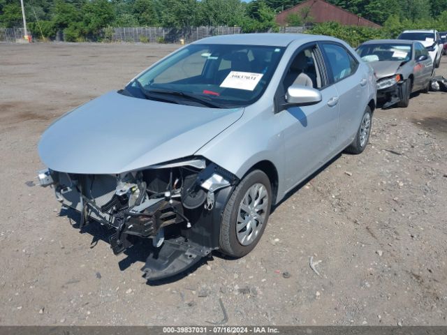 2T1BURHE8KC141215 Toyota COROLLA LE