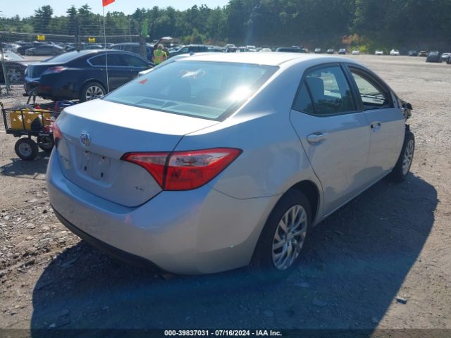 2T1BURHE8KC141215 Toyota COROLLA LE