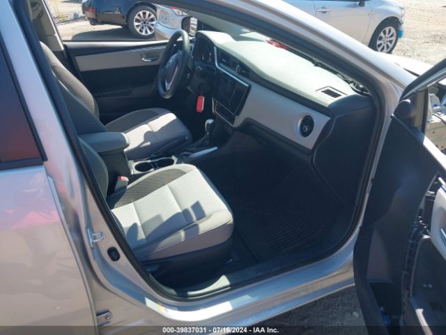 2T1BURHE8KC141215 Toyota COROLLA LE