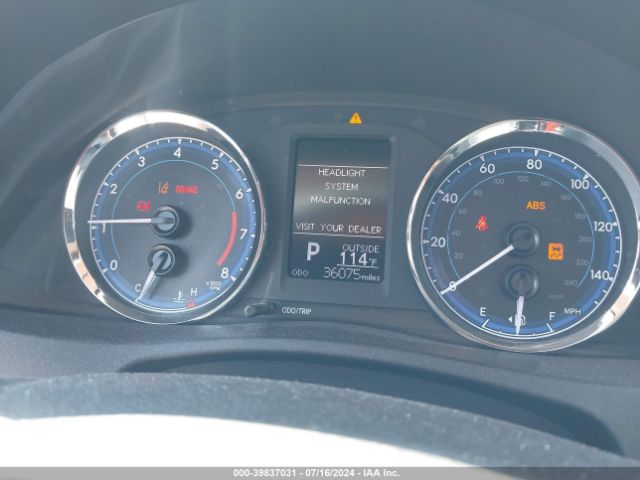 2T1BURHE8KC141215 Toyota COROLLA LE