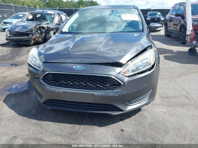 1FADP3F25GL273733 Ford FOCUS SE