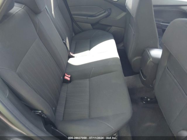 1FADP3F25GL273733 Ford FOCUS SE