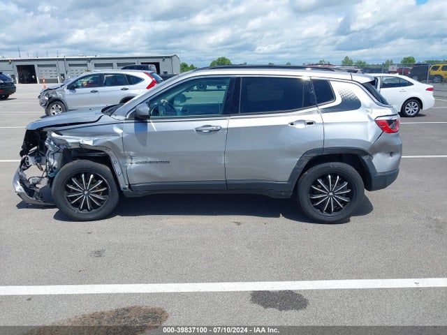 3C4NJDBB1JT408715 Jeep Compass Latitude 4x4