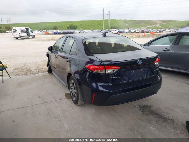 Toyota Corolla Hybrid Le 2021 JTDEAMDE1MJ026364 Image 3