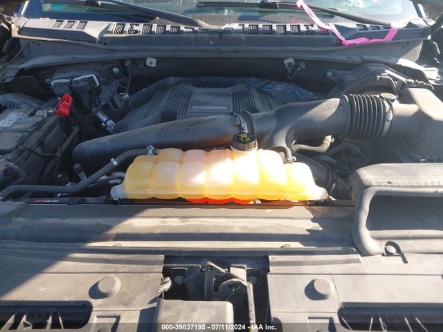 Ford F-150 Raptor 2018 1FTFW1RG6JFA04907 Image 10