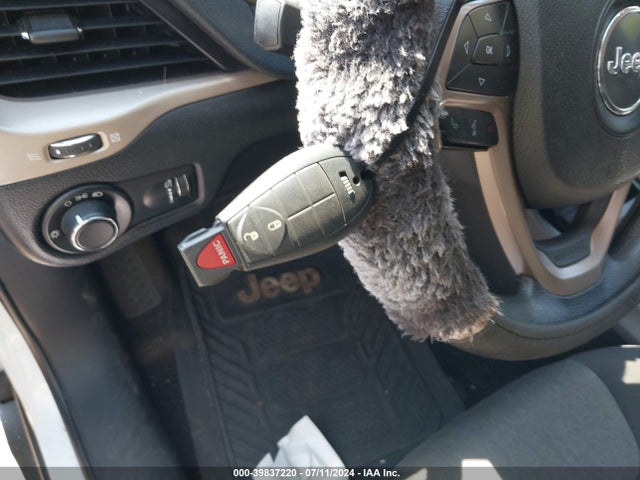 1C4PJLAB4EW109921 Jeep Cherokee Sport