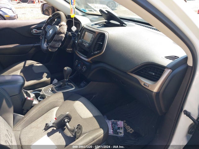 1C4PJLAB4EW109921 Jeep Cherokee Sport