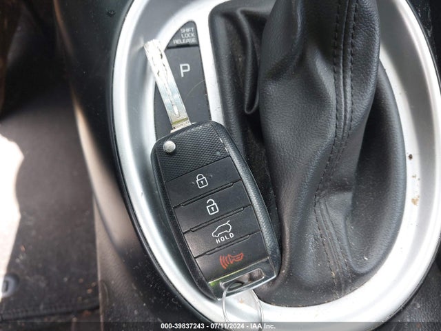 KIA Soul 2019 KNDJN2A23K7651781 Image 11