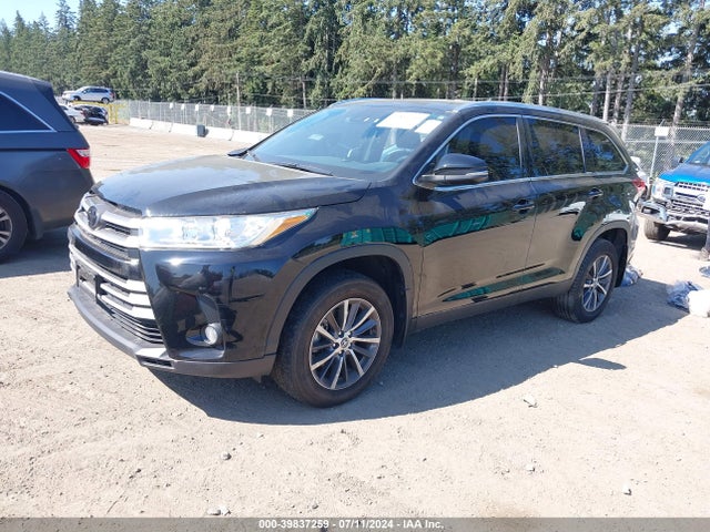 Toyota Highlander Xle 2019 5TDJZRFH3KS590464 Image 2