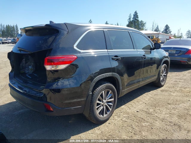 Toyota Highlander Xle 2019 5TDJZRFH3KS590464 Image 4