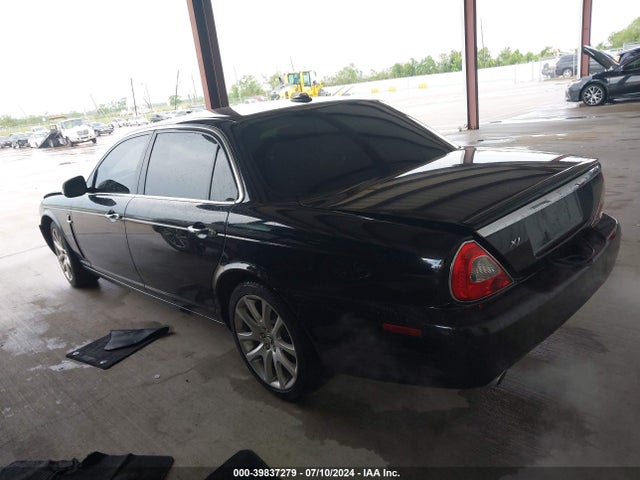 2008 JAGUAR XJ SAJWA79B58SH19656 Photo 2