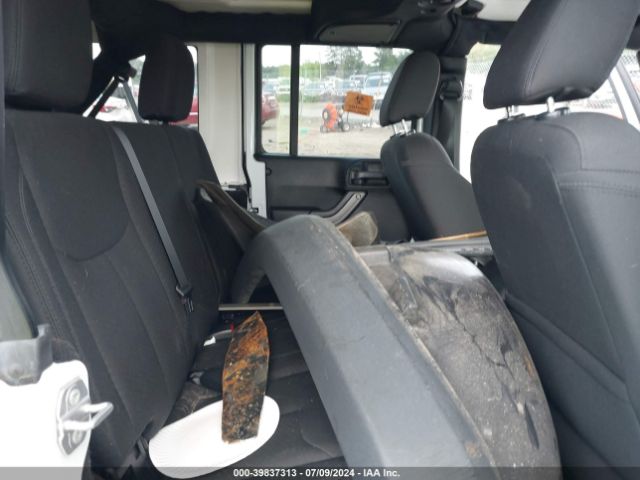 1C4BJWDG8JL860308 Jeep Wrangler Jk Unlimited Sport S 4x4