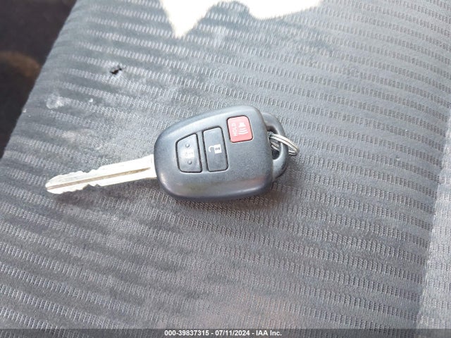 Toyota Rav4 Xle 2015 2T3RFREV0FW408470 Image 11