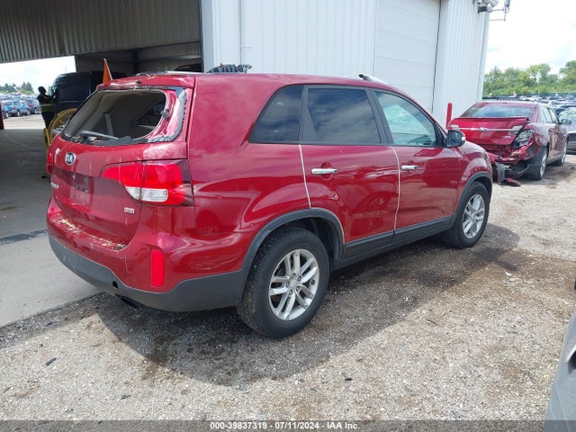 KIA SORENTO LX 2015 5XYKT4A61FG649805 Image 4