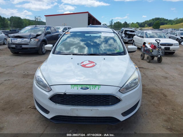 Ford FOCUS SE 2018 1FADP3F21JL212483 Image 12