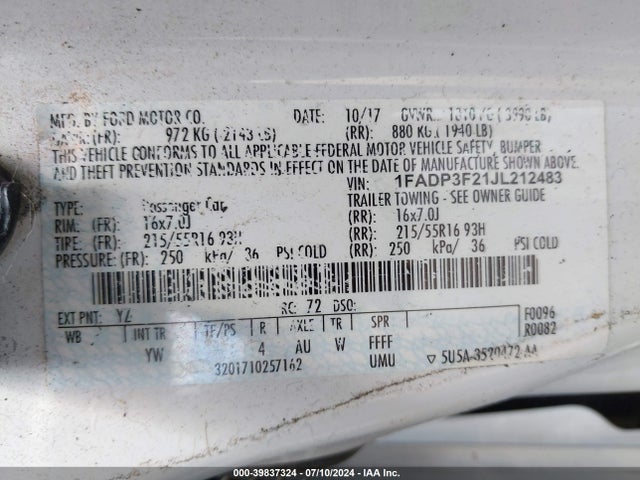Ford FOCUS SE 2018 1FADP3F21JL212483 Image 9