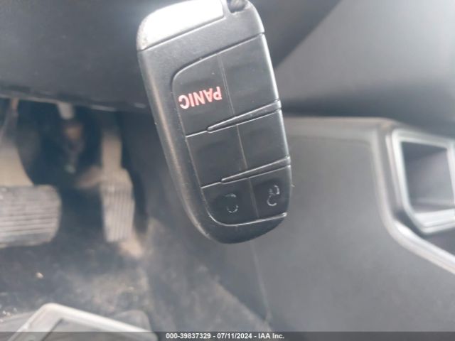 ZACCJABB6JPH10496 Jeep Renegade Latitude Fwd