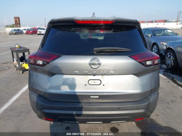 5N1AT3AAXMC826794 Nissan Rogue S Fwd