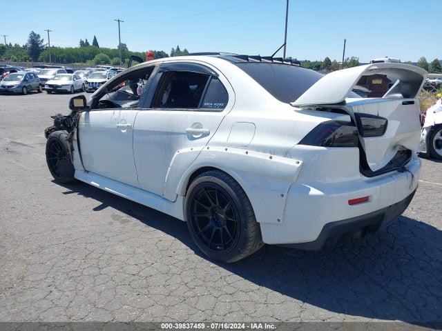 2011 MITSUBISHI LANCER EVOLUTION JA32W8FV7BU044273 Photo 2