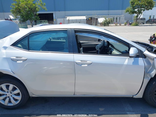 Toyota COROLLA LE 2016 5YFBURHE7GP452500 Image 14