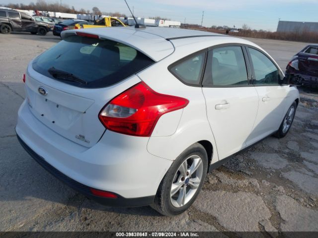 1FADP3K27EL105725 Ford FOCUS SE