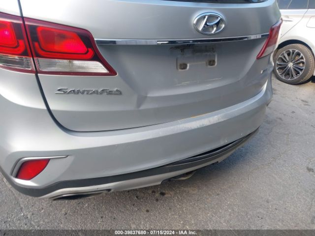 KM8SMDHF8HU208981 Hyundai Santa Fe Se