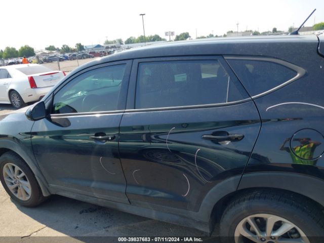 KM8J23A46JU774812 Hyundai TUCSON SE