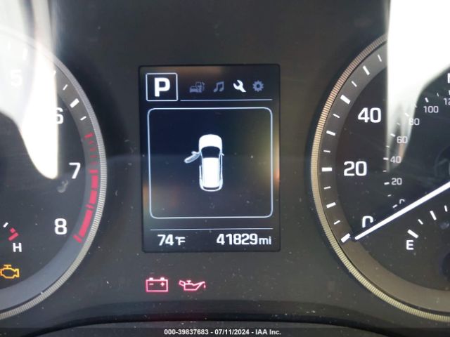 KM8J23A46JU774812 Hyundai TUCSON SE