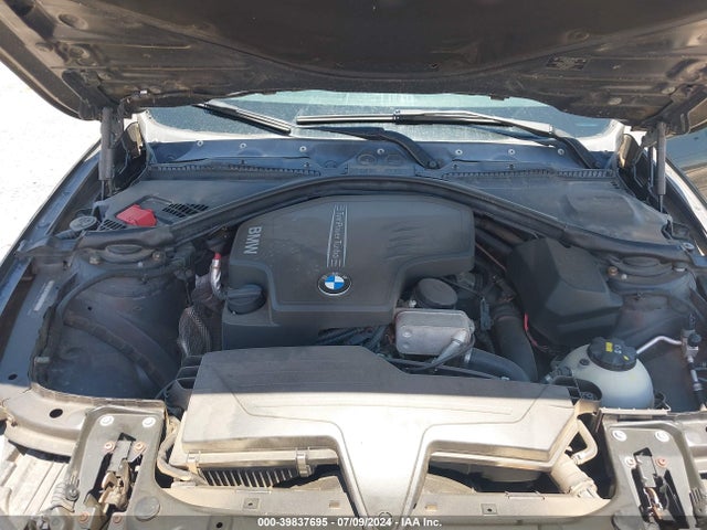 WBA3C3G58ENS70978 BMW 320i Xdrive