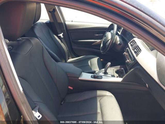 WBA3C3G58ENS70978 BMW 320i Xdrive