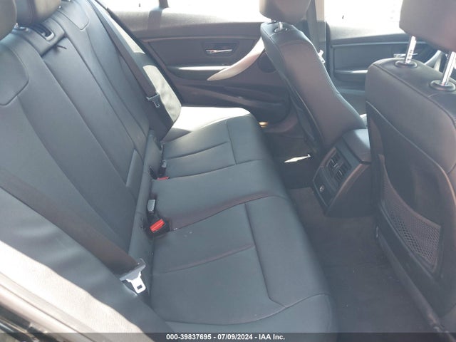 WBA3C3G58ENS70978 BMW 320i Xdrive