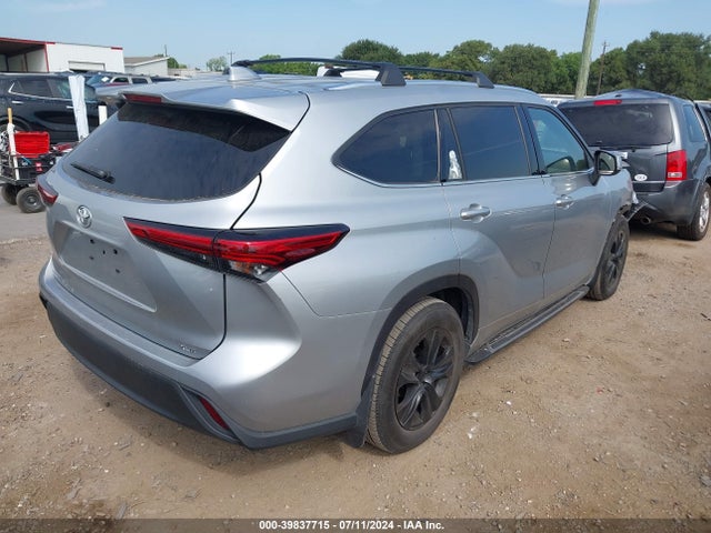 Toyota Highlander Xle 2021 5TDGZRAH7MS062088 Image 4