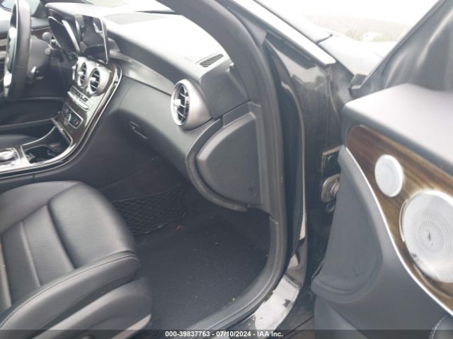 WDDWJ8DB7KF782434 Mercedes-Benz C 300