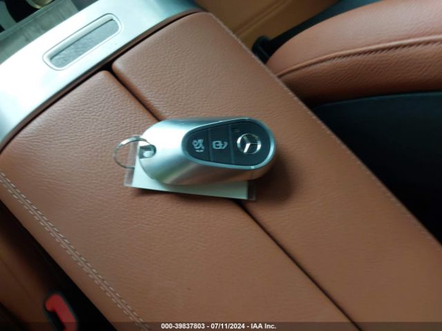 W1KAF4GB0PR078310 Mercedes-Benz C 300 Sedan