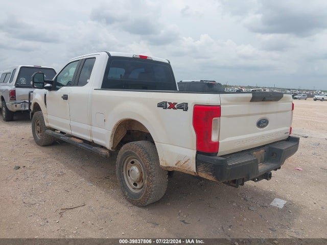 Ford F-250 Xl 2017 1FT7X2B60HEE98710 Image 3