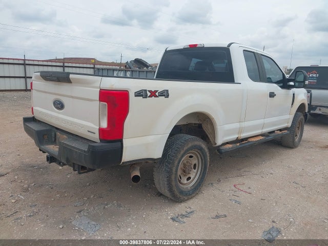 Ford F-250 Xl 2017 1FT7X2B60HEE98710 Image 4