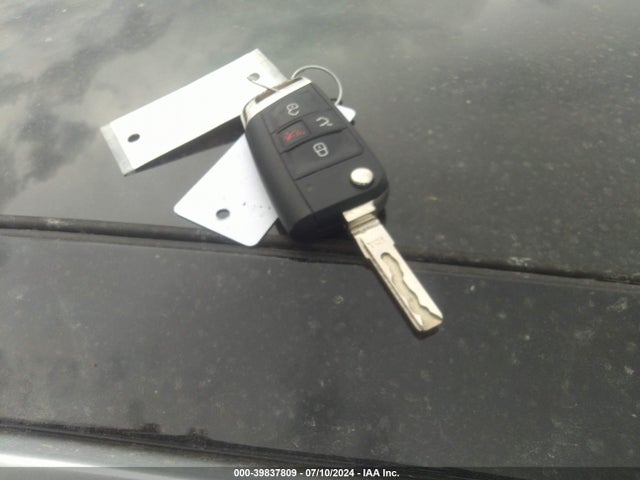 3VW5T7AU0GM043409 Volkswagen Golf Gti Se 4-door