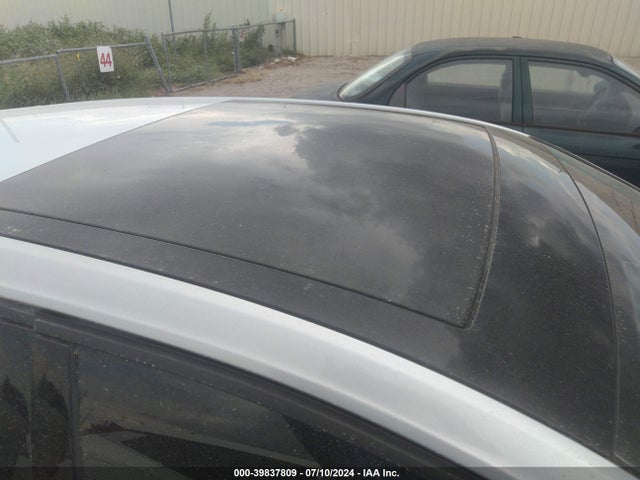 3VW5T7AU0GM043409 Volkswagen Golf Gti Se 4-door