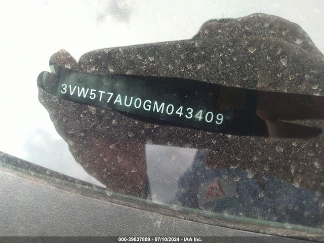 3VW5T7AU0GM043409 Volkswagen Golf Gti Se 4-door