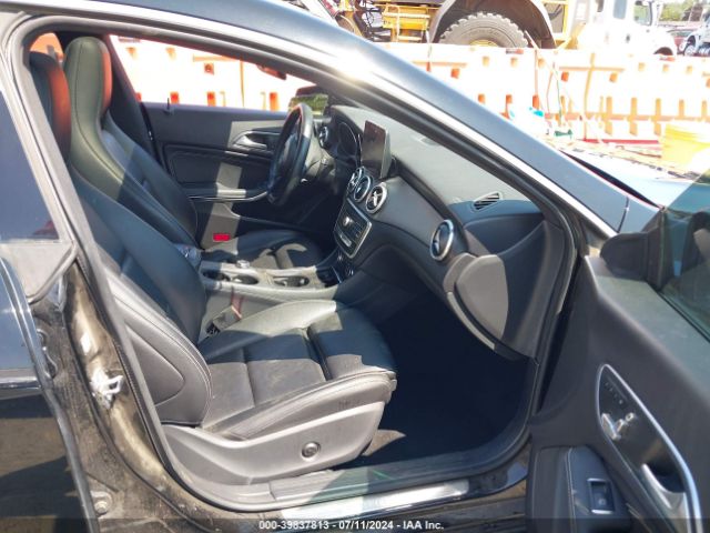 WDDSJ4GB3KN745146 Mercedes-Benz CLA 250 4MATIC