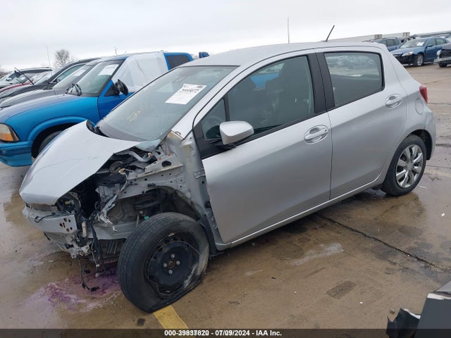 VNKKTUD30HA075046 Toyota Yaris L/le/se